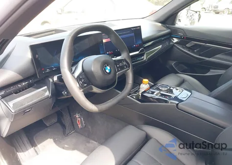 2024 BMW 530 I xDrive из США, поврежденный, VIN WBA53FJ00RCS08953